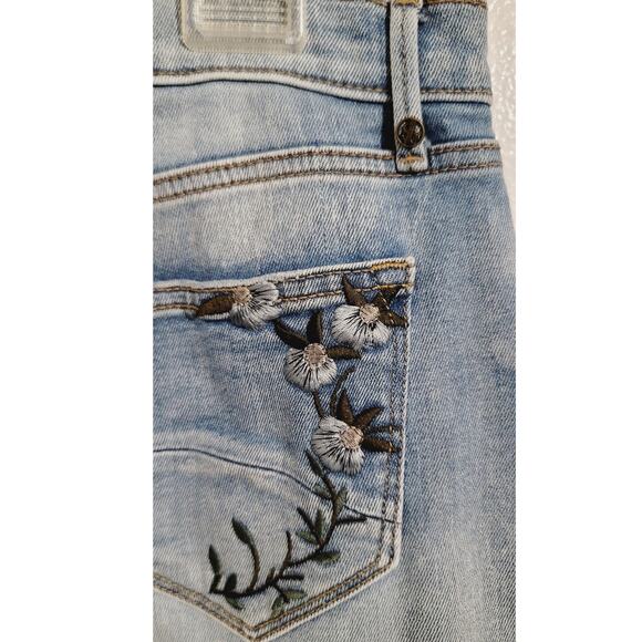 Driftwood Skylar Distressed Floral Embroidered Denim Skirt Blue 27 - Picture 13 of 13